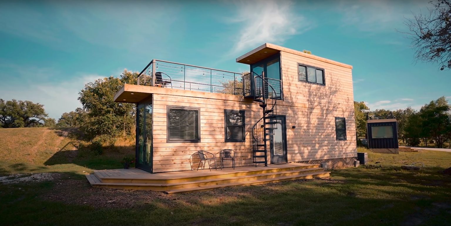 Absolutely Container House Helm 2 by CargoHome