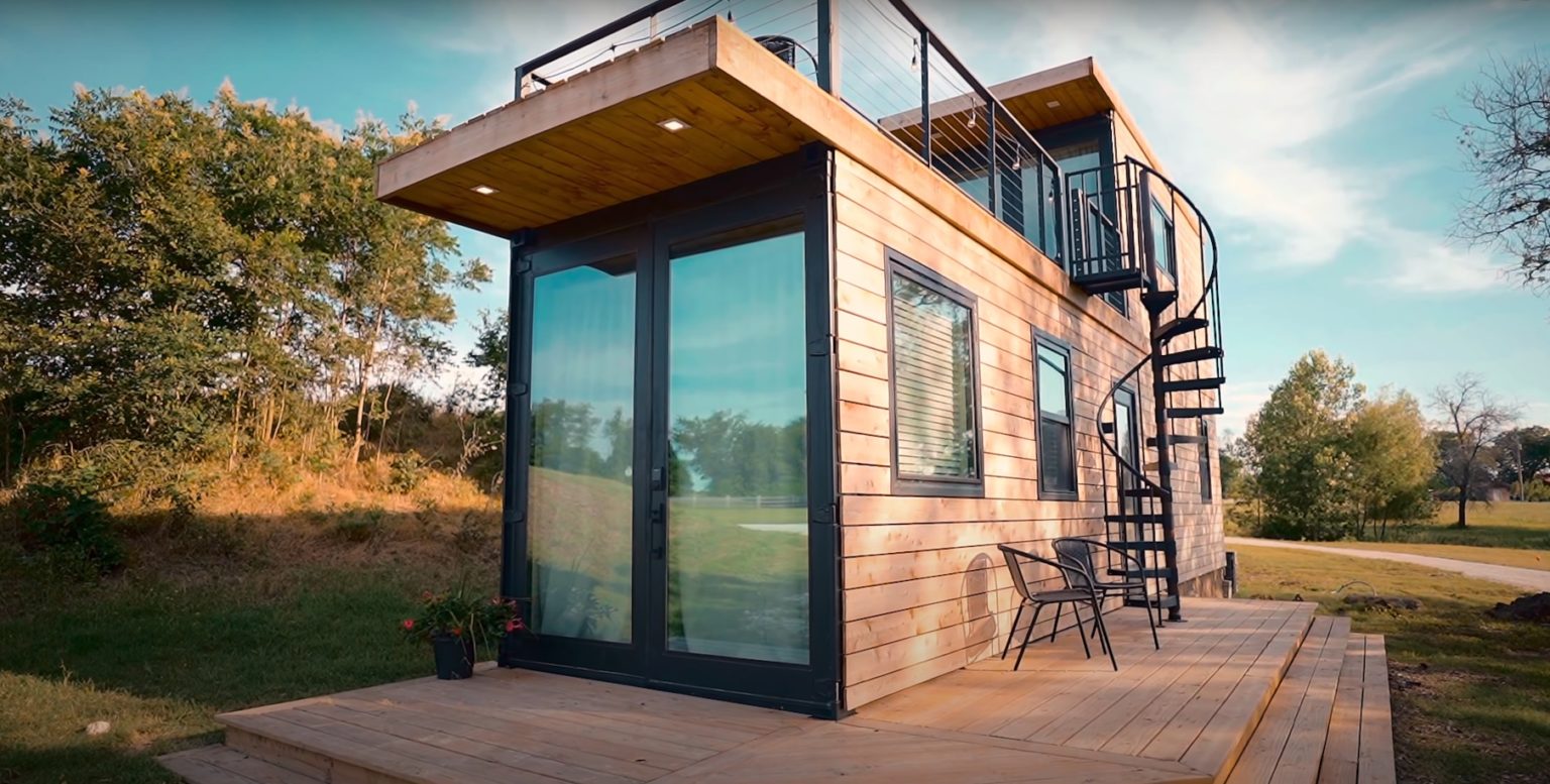 Absolutely Container House Helm 2 by CargoHome
