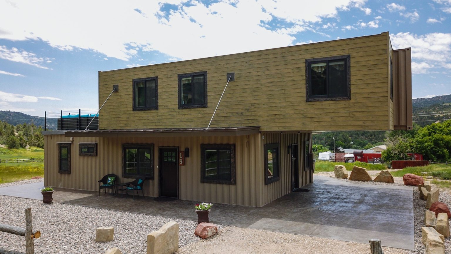 Ultramodern Shipping Container House in Utah