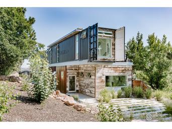 The Cutting-Edge Container House: A Three-Story Marvel of Modern Design