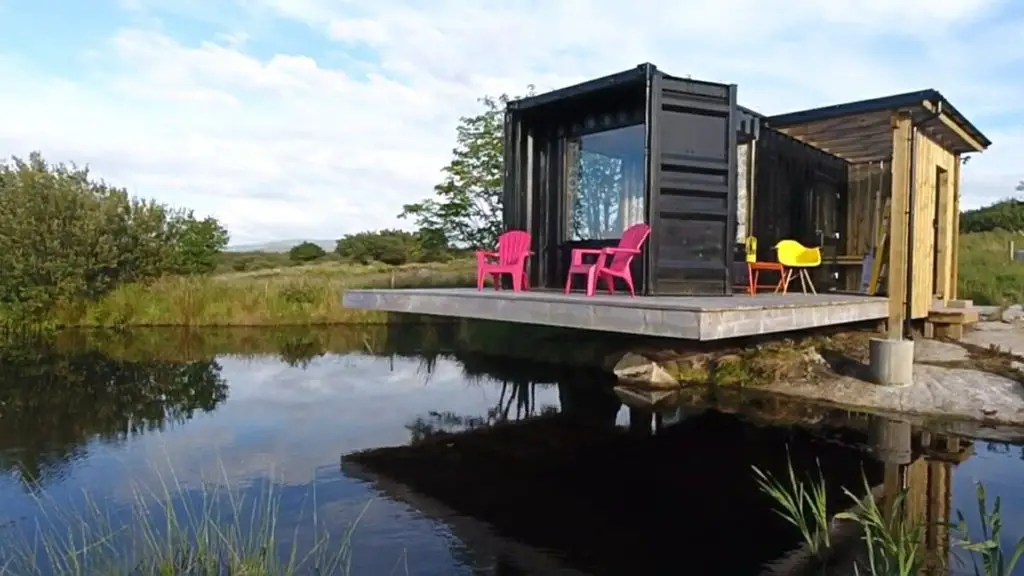 €35,000 Tiny Container House on Coastal Lake from Ireland