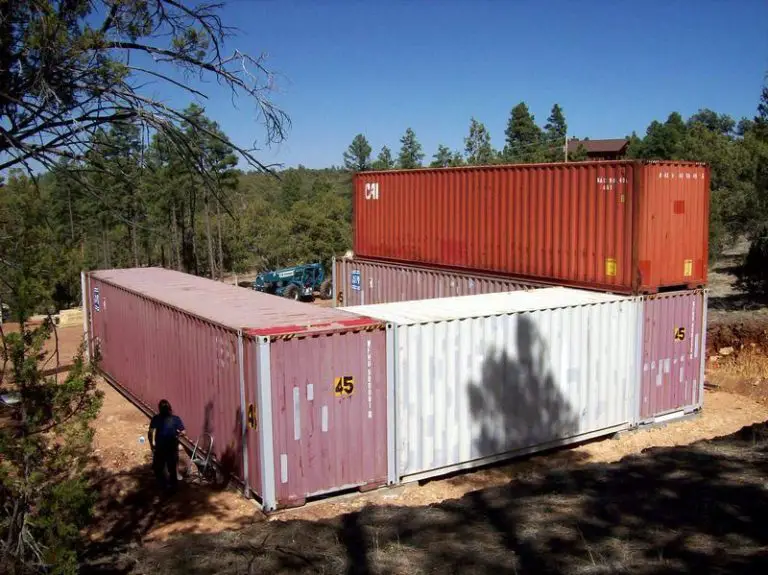 Hybrid Container House made with 5 Shipping Containers in Arizona