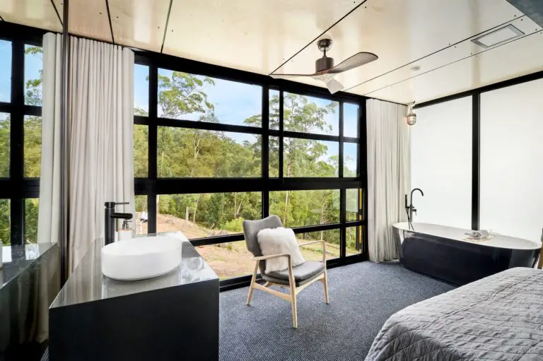 2.15M OffGrid Luxury Container House in Kangaroo Valley