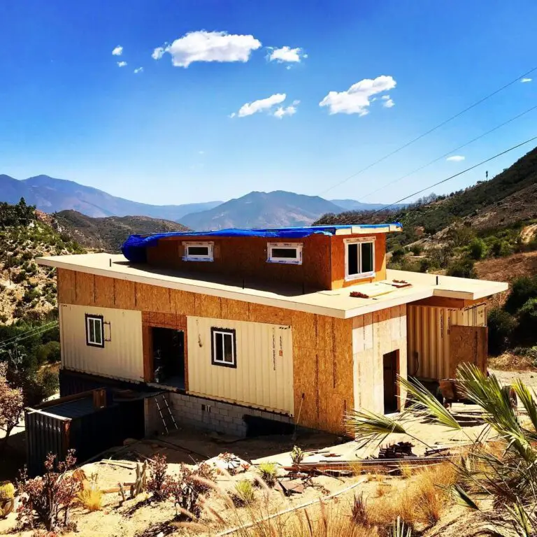 4 Shipping Containers Converted into Unique Home in California Living