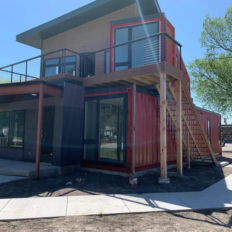 Duplex Container House in Lincoln