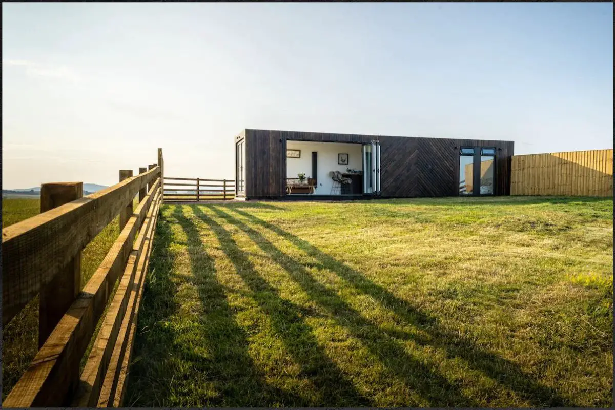 How Much Does It Cost to Build a Container Home? - Richr